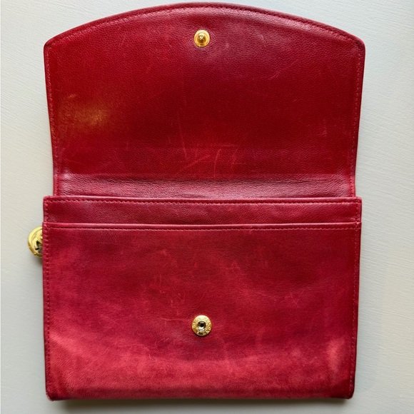 SOLD Vintage CHANEL Red Leather Wallet Made in France Hologram - Picture 2 of 10